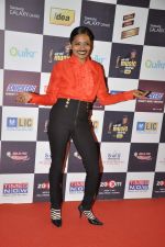 at Radio Mirchi music awards red carpet in Mumbai on 7th Feb 2013 (92).JPG